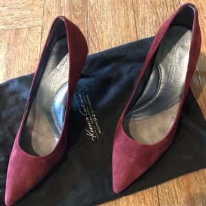 Kenneth Cole silver edition burgundy suede pointed toes pumps